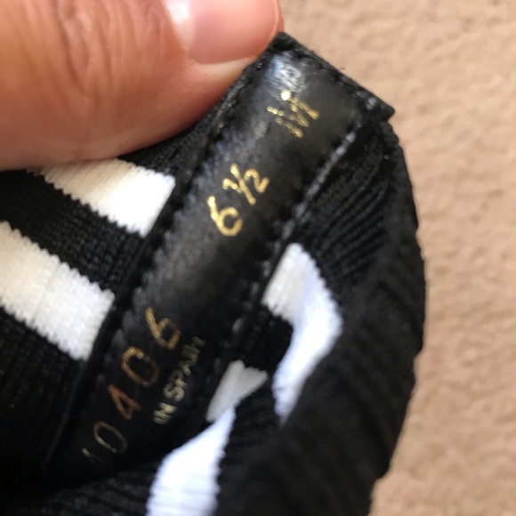 Brand new Stuart Weitzmen booties - Picture 5 of 5